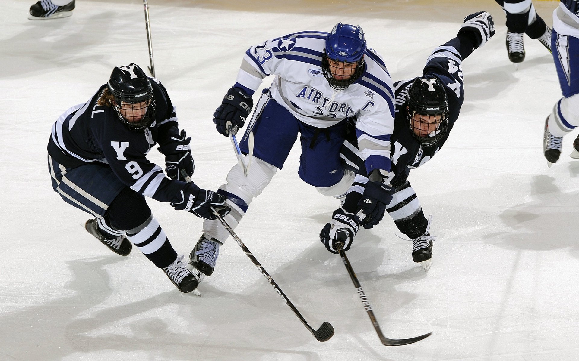威尔士打穿AC米兰，萨内在F1街道赛接管比赛，当绿茵场与赛道共享同一种胜利法则