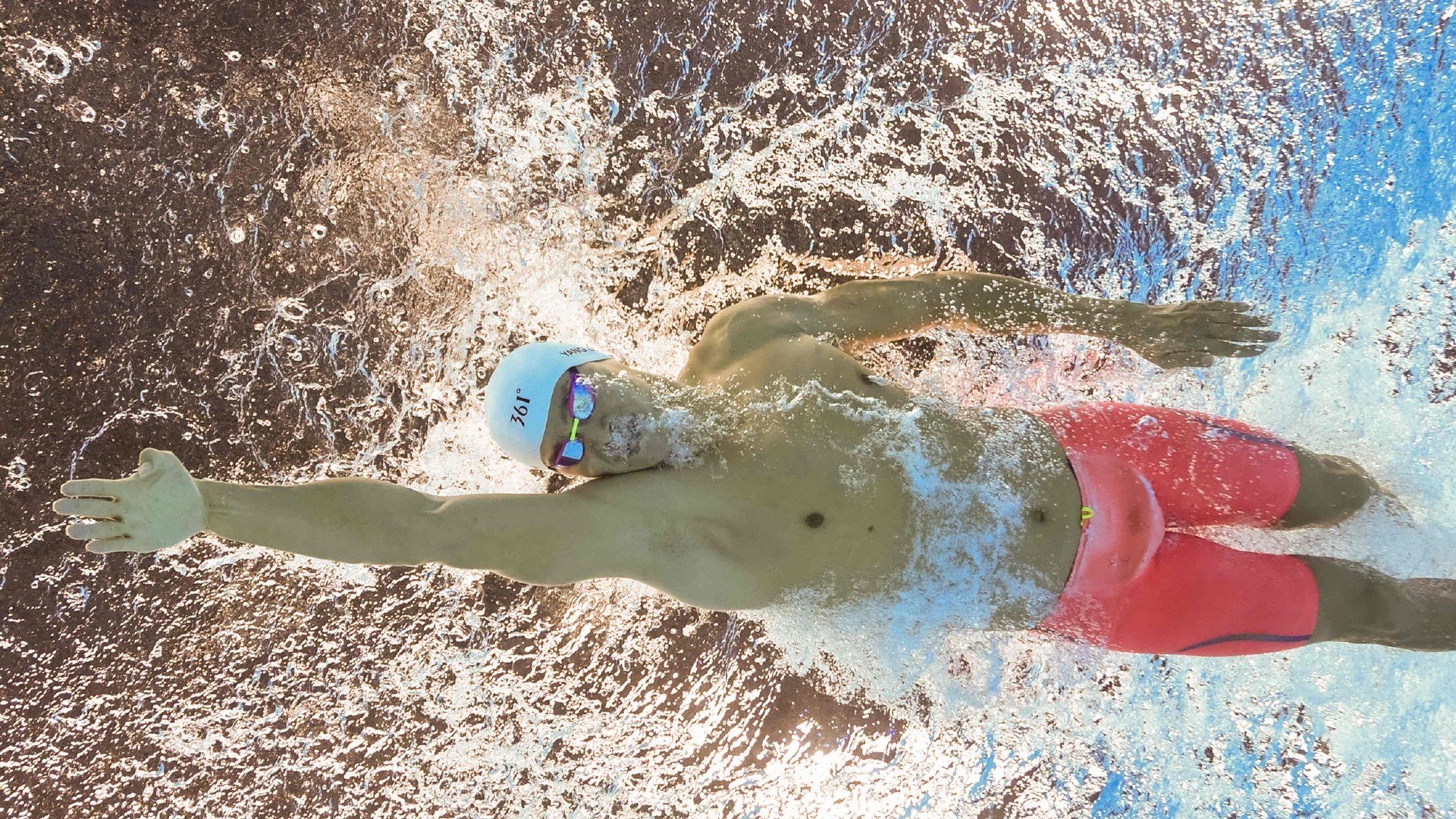 山西队制霸掘金,布伦森在英超争冠接管比赛,当跨界叙事成为现实