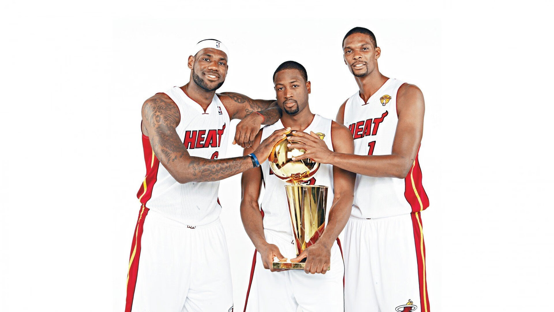 独行侠淘汰赛过关鹈鹕,当福克斯点燃赛场,篮球的孤勇与交响